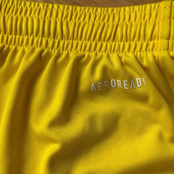Adidas Youth boys Bright Yellow Sports Shorts size M - Picture 3 of 4